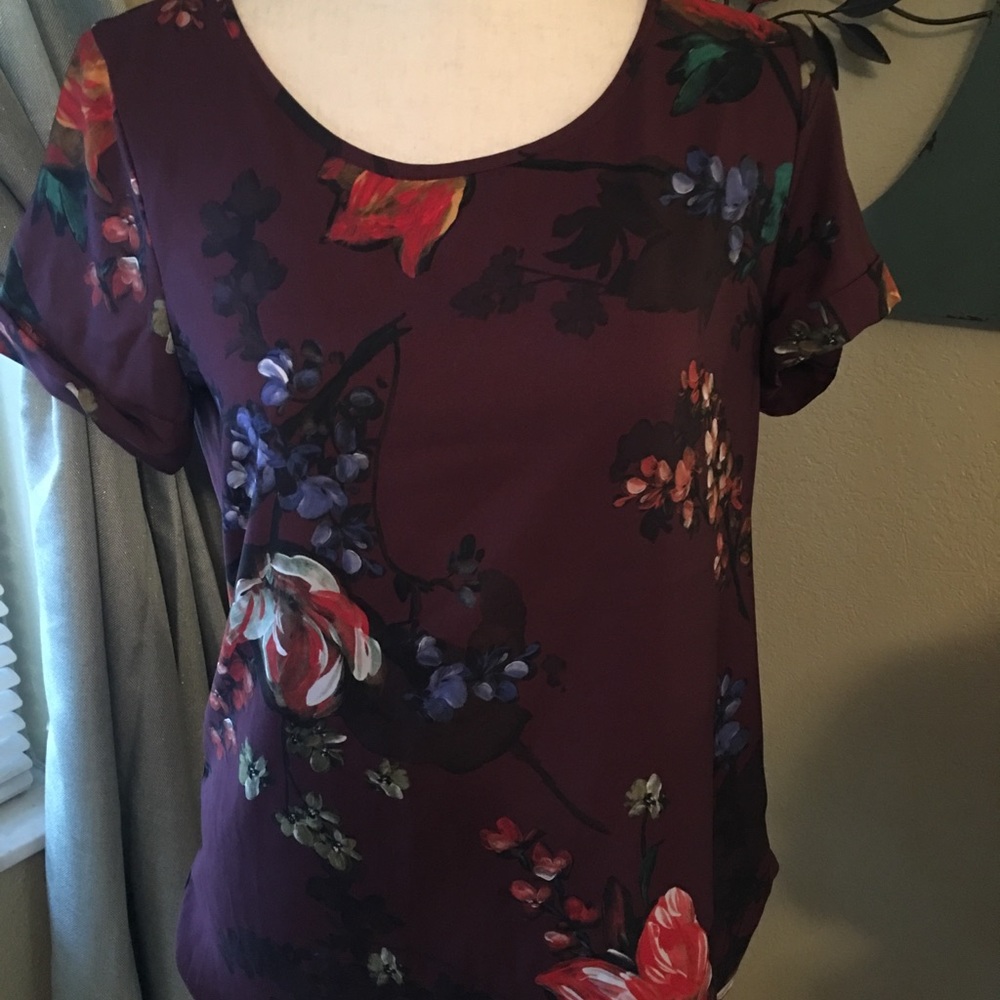 Express short sleeve floral blouse